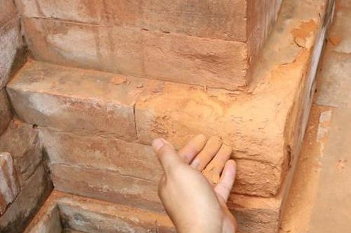 Ném tiền qua cửa sổ?