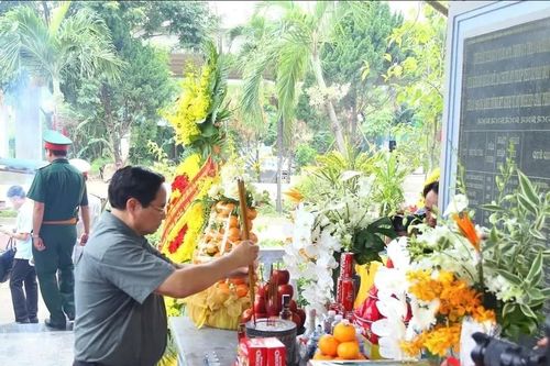 Bến phà II Long Đại và Đền Song Trung ở Quảng Trị được xếp hạng Di tích quốc gia