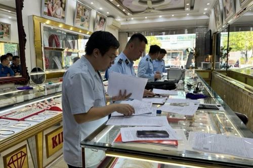 Hàng chục tỷ đồng đã bị chiếm đoạt thế nào trong vụ án tại Công ty Vàng SJC?