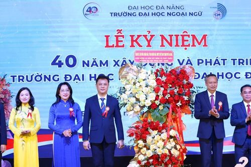 Xây dựng Trường ĐH Ngoại ngữ Đà Nẵng thành trung tâm văn hóa đa ngôn ngữ