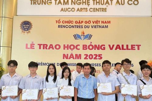 9 học sinh Tuyên Quang được nhận học bổng Odon Vallet