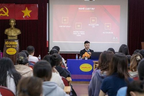 Vượt qua cảnh nghèo khó, chàng trai trở thành luật sư và CEO