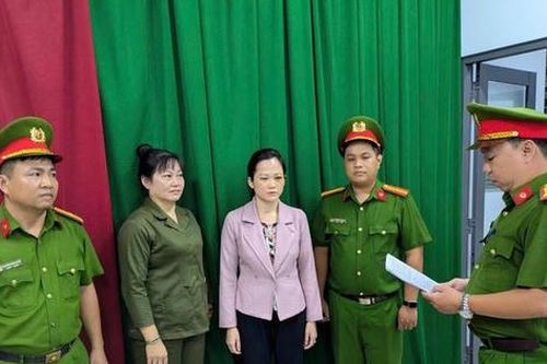 Bắt khẩn cấp bác sĩ nha khoa hành hung khách hàng ở TP HCM