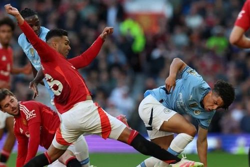Trận derby Manchester có thể thiếu vắng 13 ngôi sao