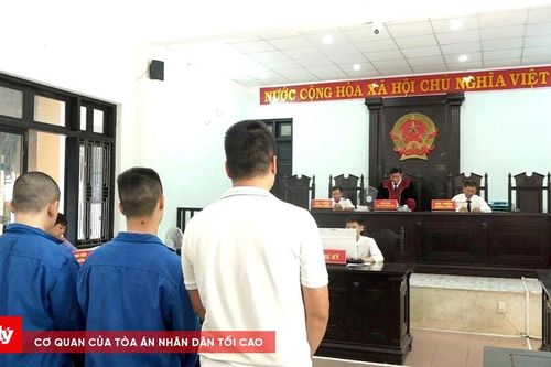 4 thanh niên tổ chức 'bay lắc' trong quán bar