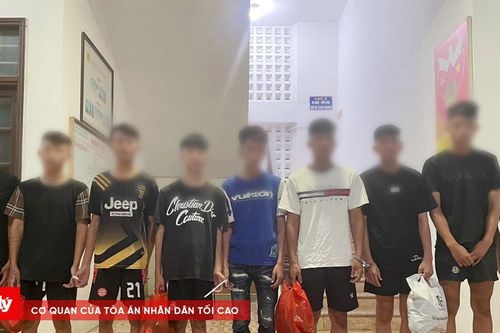 Nhóm thanh, thiếu niên cướp tài sản, dùng bom xăng gây náo loạn đường phố