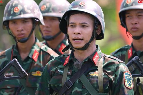 'Sao nhập ngũ': Độ Mixi không bị cắt sóng, Tăng Phúc bị nhắc nhở mái tóc vàng