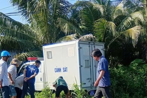 Bất ngờ va chạm với xe chở phạm nhân, người phụ nữ tử vong tại chỗ