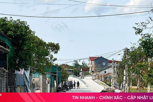 Qua cầu Bải Thẹn, người dân có phải… 'đánh võng'?