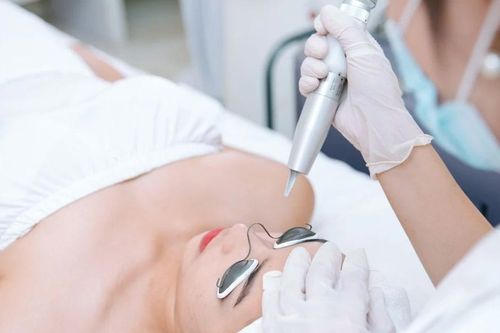 Hà Nội yêu cầu tăng cường quản lý các phòng khám, thẩm mỹ viện