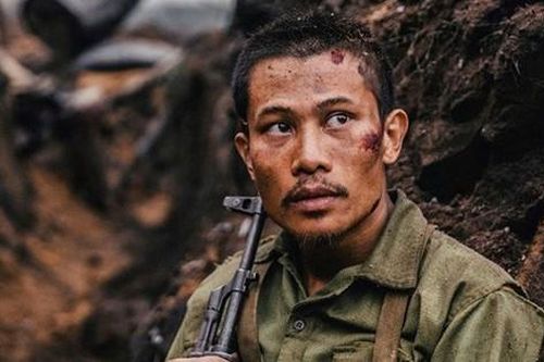Đội trưởng Tạ của 'Mưa đỏ' bất ngờ nhập viện khiến khán giả lo lắng