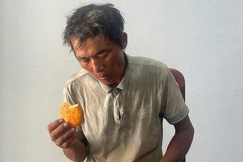 Người đàn ông Hà Tĩnh đi lạc vào tận Huế, công an kịp thời hỗ trợ đưa về nhà