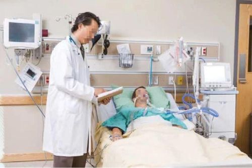 Nam sinh 21 tuổi phát hiện ung thư ruột bởi thói quen sai lầm, qua đời sau 17 ngày nằm viện