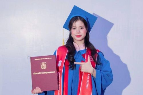 Nữ bác sĩ nội trú tiết lộ lý do ngập ngừng trước giây phút chọn ngành