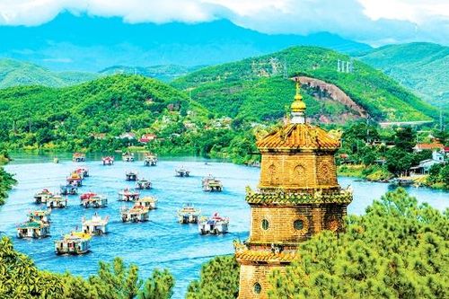 Quảng bá hình ảnh Việt Nam qua ống kính nhiếp ảnh