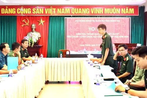 Kiểm tra công tác xét duyệt tiêu chuẩn tuyển chọn, gọi công dân nhập ngũ năm 2026