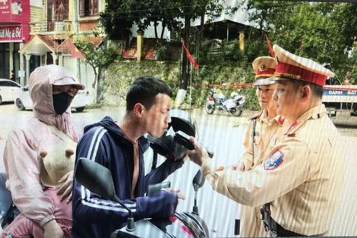 Giữ bình yên trên những cung đường