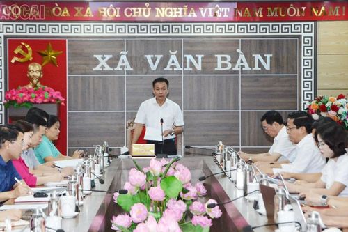 Phó Chủ tịch Thường trực HĐND tỉnh Vũ Quỳnh Khánh khảo sát thực tế xã Văn Bàn