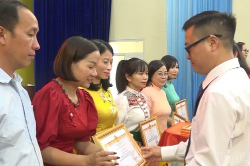 Xã Hạnh Phúc: Tuyên dương các điển hình tiên tiến giai đoạn 2020 - 2025