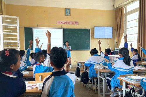 Âu lo với cơ sở vật chất trường lớp
