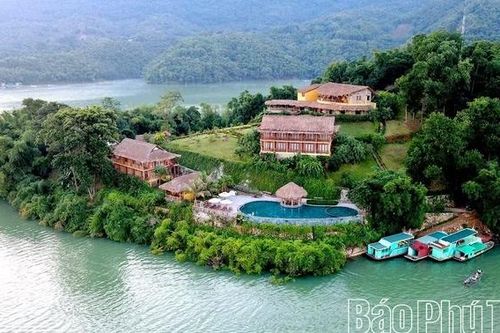 Khám phá 'thiên đường' du lịch Ba Khan