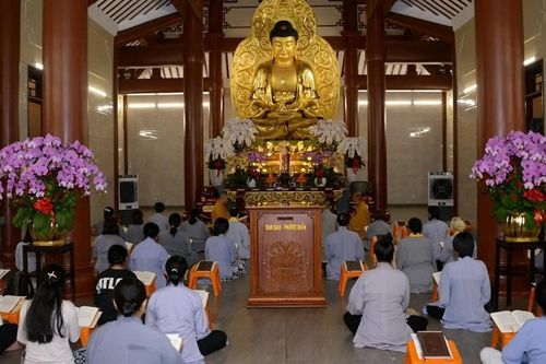 TP.HCM: Chuẩn bị cho trai đàn kỳ siêu chẩn tế tại chùa Phổ Quang