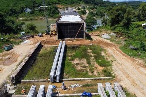 Cầu 280 tỷ đồng ở Đà Nẵng thi công cầm chừng, chủ đầu tư nói gì?