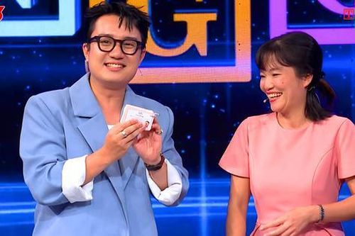 BTV Sơn Lâm làm MC Vua tiếng Việt: Tôi không thể là bản sao của NSND Xuân Bắc