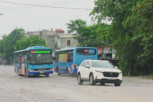 Quốc lộ 21B chậm tiến độ, dân khốn khổ