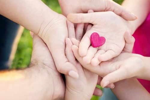 Gặp nhau giữa chốn hồng trần