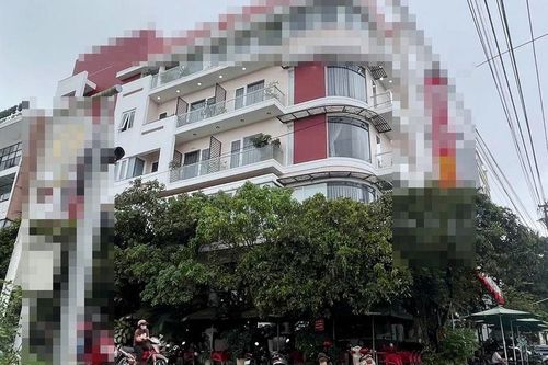 Bắt quả tang 3 đôi nam, nữ đang mua bán dâm tại khách sạn: Độ tuổi 22-26, giá 2 triệu đồng/người, cắt phế khó ngờ từ bảo vệ kiêm 'tú ông'