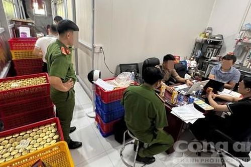 Triệt xóa đường dây sản xuất, tiêu thụ nước yến sào giả quy mô lớn trong nhiều năm