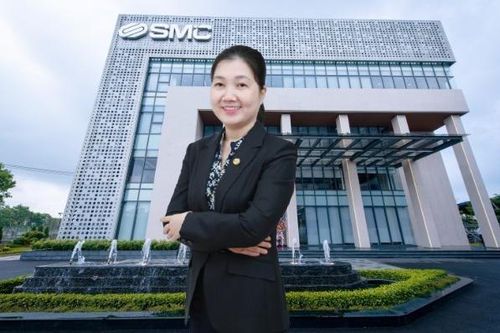 'Bão' miễn nhiệm tại SMC, đến lượt Phó Tổng giám đốc rời ghế
