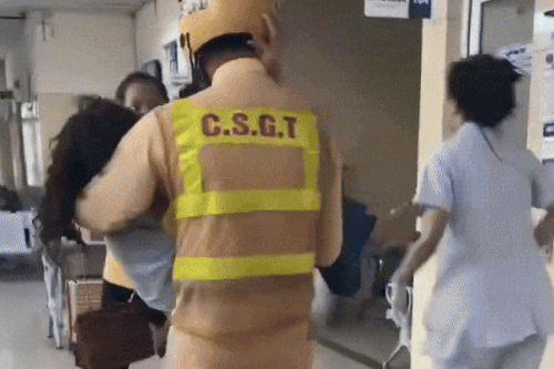 CSGT mở đường, đưa nữ giáo viên bị co giật vào Bệnh viện K cấp cứu