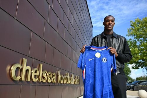 Chelsea công bố thêm tân binh