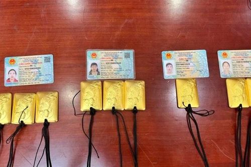 Lào Cai: Bắt bốn đối tượng vận chuyển vàng qua biên giới