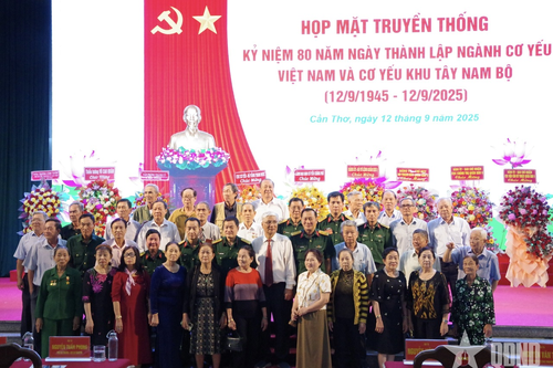 Ban liên lạc Cơ yếu khu Tây Nam Bộ họp mặt nhân ngày truyền thống