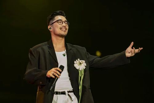Vũ. phát hành concert film, công bố tour diễn quốc tế