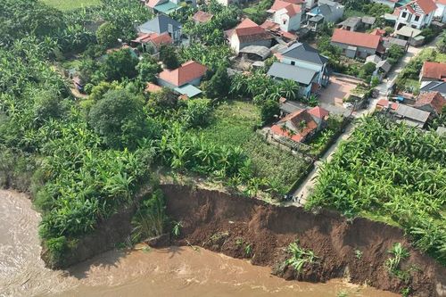 Phú Thọ công bố tình huống khẩn cấp về sạt lở bờ, vở sông Thao