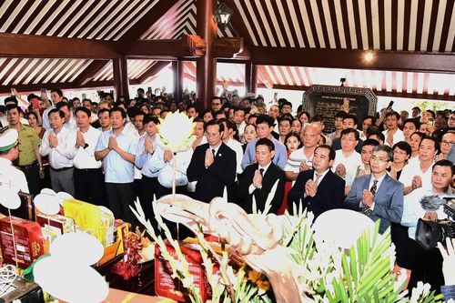 Lãnh đạo Đảng, Nhà nước dâng hương tưởng niệm 56 năm ngày mất Chủ tịch Hồ Chí Minh