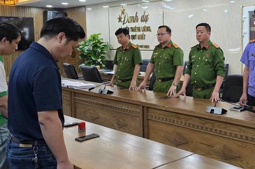 Triệt phá đường dây sản xuất, tiêu thụ nước yến giả quy mô lớn