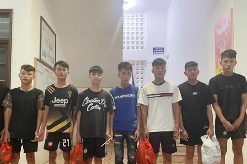 Băng nhóm tuổi teen sáng đi tìm đối thủ, chiều đi cướp tài sản