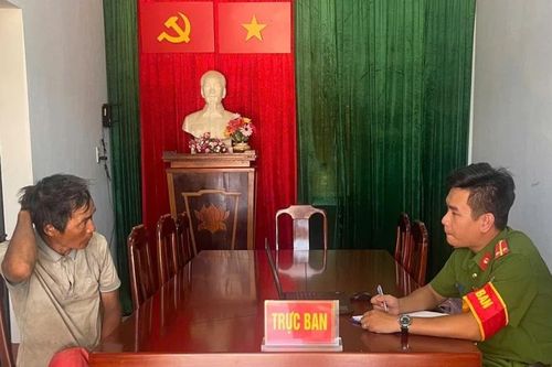 Phát hiện, hỗ trợ người đàn ông đi lạc hàng trăm km nhiều ngày