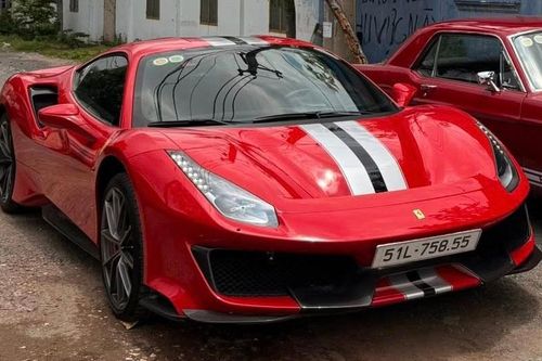 Siêu xe Ferrari 812 GTS đổi biển trắng tiêu tốn 15 tỷ của ông Đặng Lê Nguyên Vũ