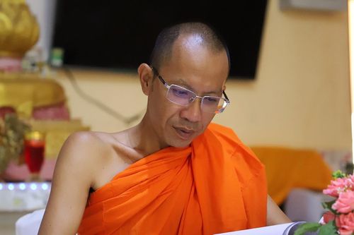 Sư thầy nhận bằng tiến sĩ ở tuổi 41, xây hàng trăm cây cầu cho đồng bào Khmer