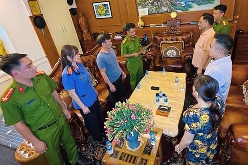 VKSND tỉnh Thanh Hóa phê chuẩn khởi tố nguyên Bí thư Thành ủy Thanh Hóa và 7 bị can