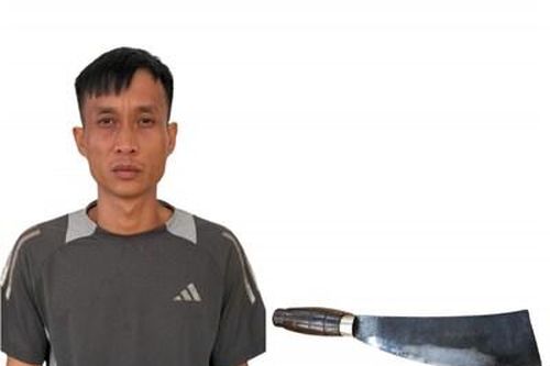 Khởi tố đối tượng dùng dao chém người vì mâu thuẫn nợ nần