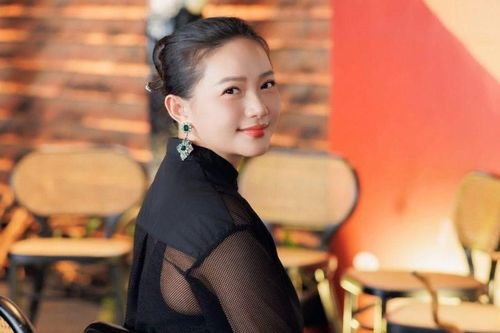 Bất ngờ ngoại hình của Phan Như Thảo sau phẫu cắt túi mật