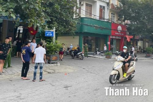 18 thanh, thiếu niên gây rối trật tự công cộng lúc nửa đêm