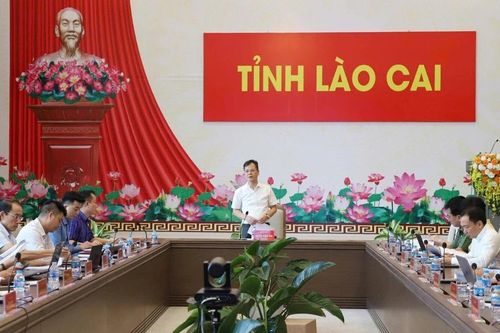 Đánh giá tiến độ tổ chức Hội chợ Thương mại quốc tế Việt - Trung (Lào Cai) lần thứ 25